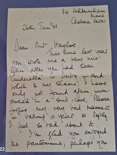 SUSANNAH YORK ORIGINAL VINTAGE AUTOGRAPH LETTER. . SUPERMAN