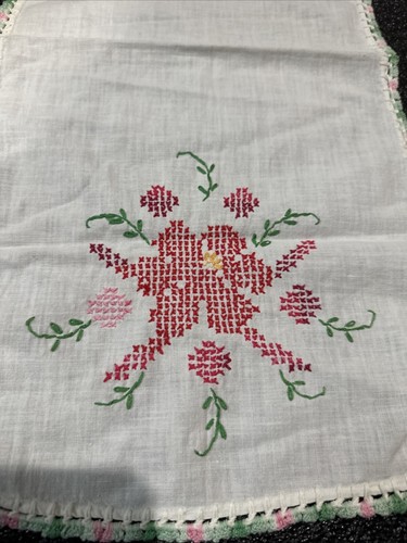 Vintage Cloth Embroidery Linen 22" x 11" Table Runner Wild Roses Altar Cloth - Picture 2 of 5