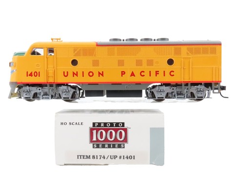 Life-Like Proto 2000 HO GP38-2 Diesel Union Pacific #2139 | eBay