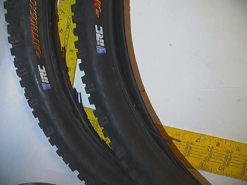 COPPIA PNEUMATICI IRC Mythos XC MTB Mountain Bike 26 x 2,10 Vintage NOS - Foto 3 di 17