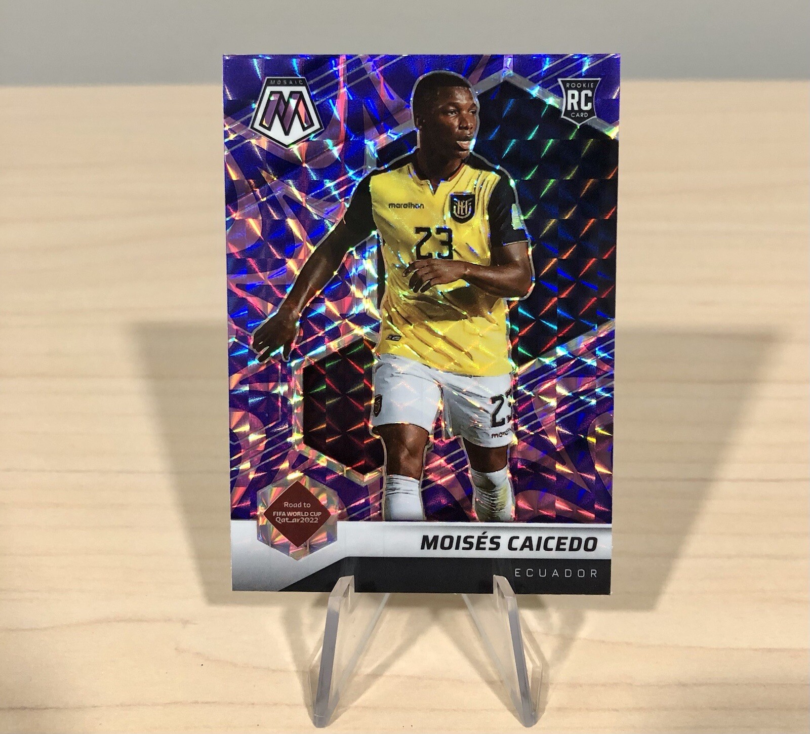 2021-22 Mosaic FIFA World Cup Moises Caicedo Rookie RC Reactive Purple Prizm #78