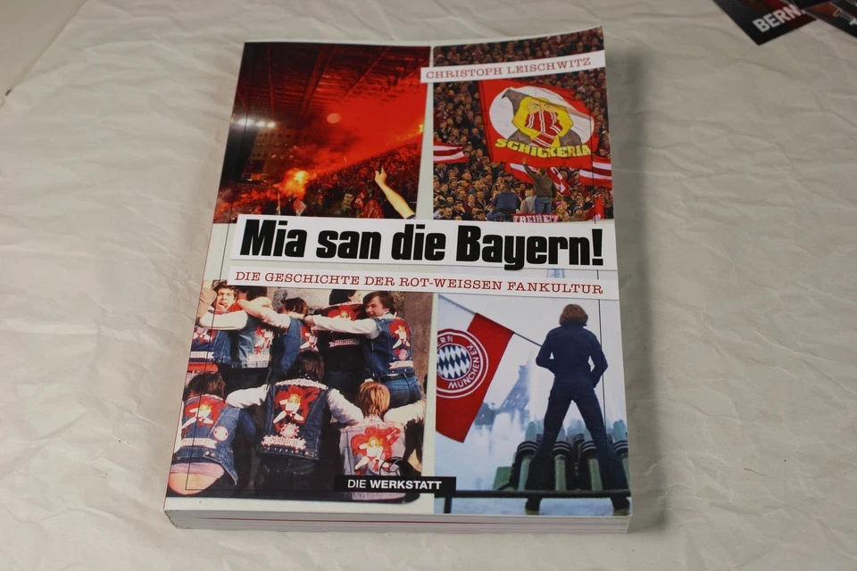 B10/ 35 tlg F.C. Bayern Fan Paket - Brotzeitdose + 33 Autogrammkarten + Buch /46 - Bild 2 von 4