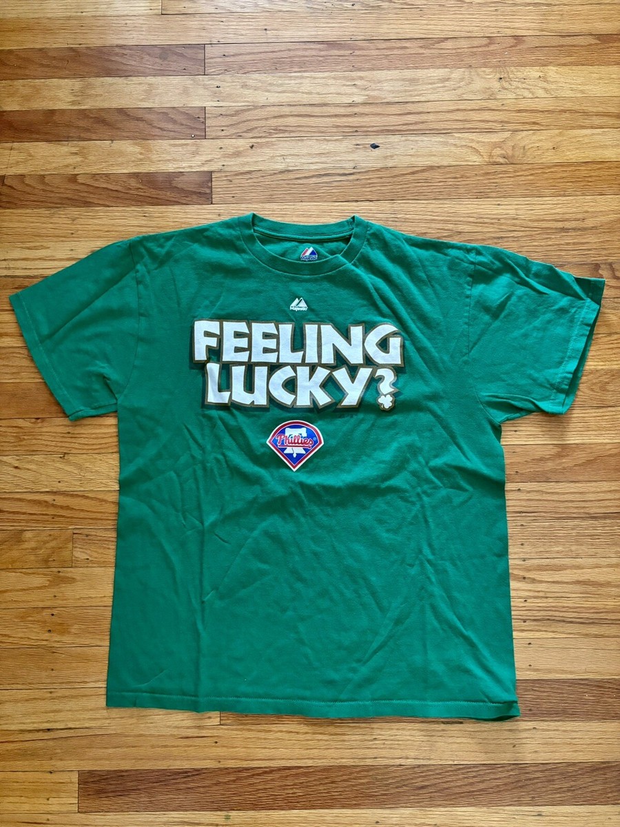 応援グッズ MLB Phillies Majestic game shirt Mens Majestic Philadelphia Phillies Feeling Lucky MLB Shirt