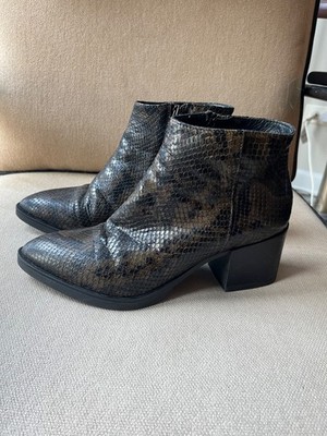 L'idea by Lorie ~ Brown & Black Snakeskin Bootie Block Heels ~ Size 7.5 (38) 