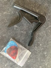 Guitar Capo for Acoustic/Electric Guitar And Picks
