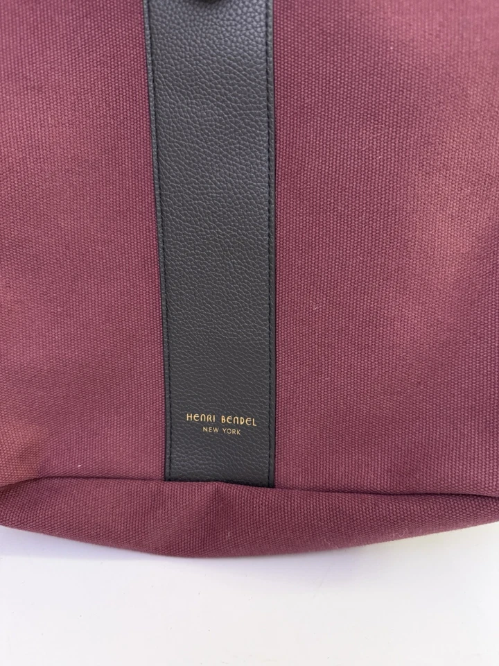Mochila Convertible HENRI BENDEL Edición Limitada Borgoña Lona Rayas ¡Como Nueva! Foto 3 de 4