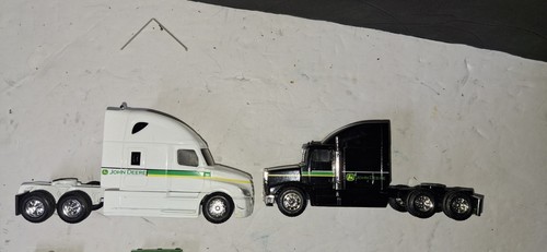 Ertl John Deere Tractors, Trailers And More Mostly Metal 1/64 Scale - Picture 7 of 13