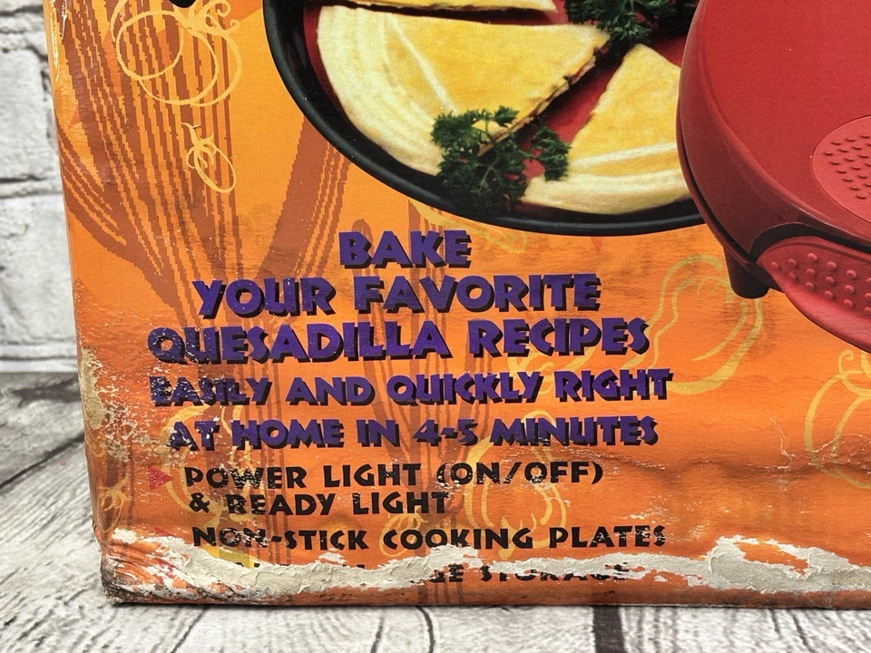 Santa Fe Indoor Grill 12" Baked Quesadilla Maker QM2SFR by Salton Non Stick 2002 - Image 2 of 4