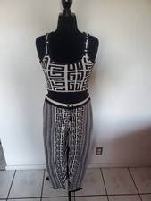 New 2 Piece Print Sleeveless Crop Top Legging Set White Black