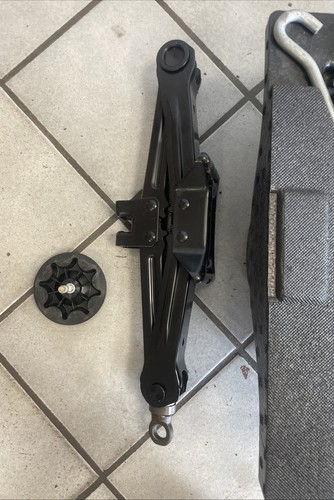 05-10 SCION TC Emergency Spare Tire Tool Kit Tow Hook Lug Wrench Jack OEM - Picture 6 of 6