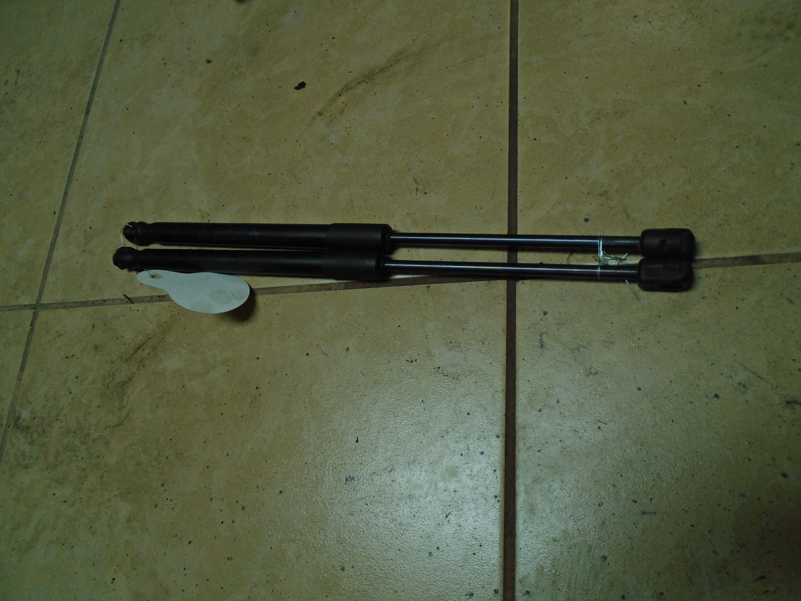2014 - 2024 MASERATI GHIBLI FRONT HOOD LEFT SHOCK LIFT SUPPORT OEM 670008872