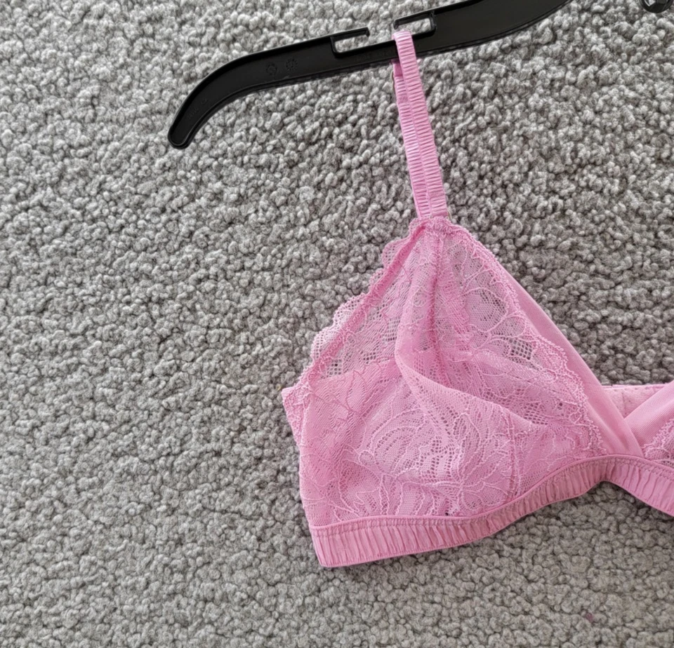 Bralette de encaje On Gossamer Luxe para mujer S rosa malla alas traseras gancho y cierre de ojos Foto 3 de 4