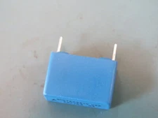 EPCOS  B32522C475J Qty of 50 per Lot DC Film Capacitor, 4.7 µF, 63 V, Metallized