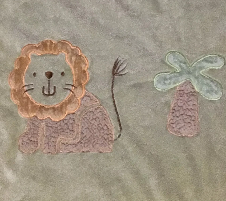 Manta Minky de Colección Rara Carters Animal Safari Peluche Sherpa Textura Verde Azul Foto 4 de 4