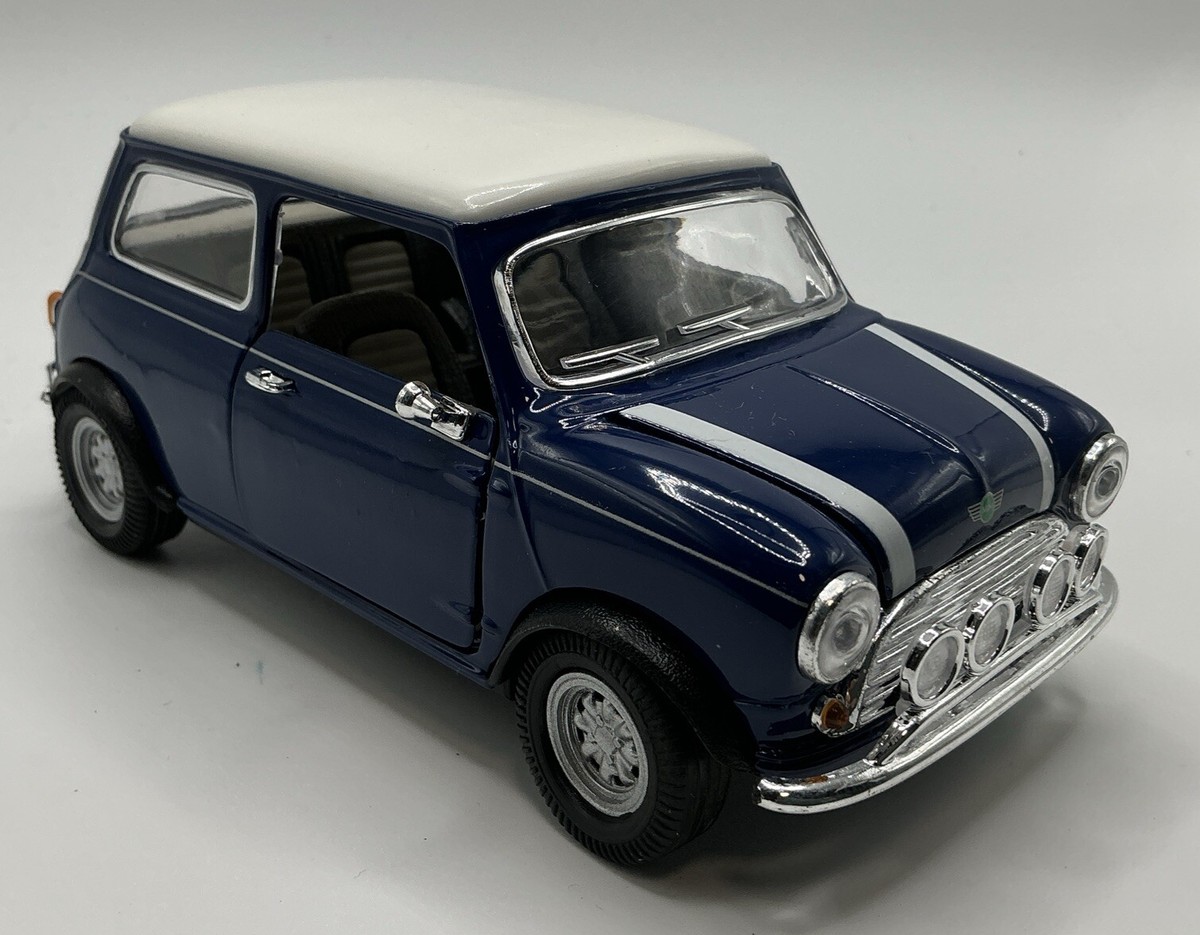 ミニカー Mini Cooper Premium Series Mini Cooper 1:18 Diecast Model BLUE BY SUNNYSIDE LTD | eBay