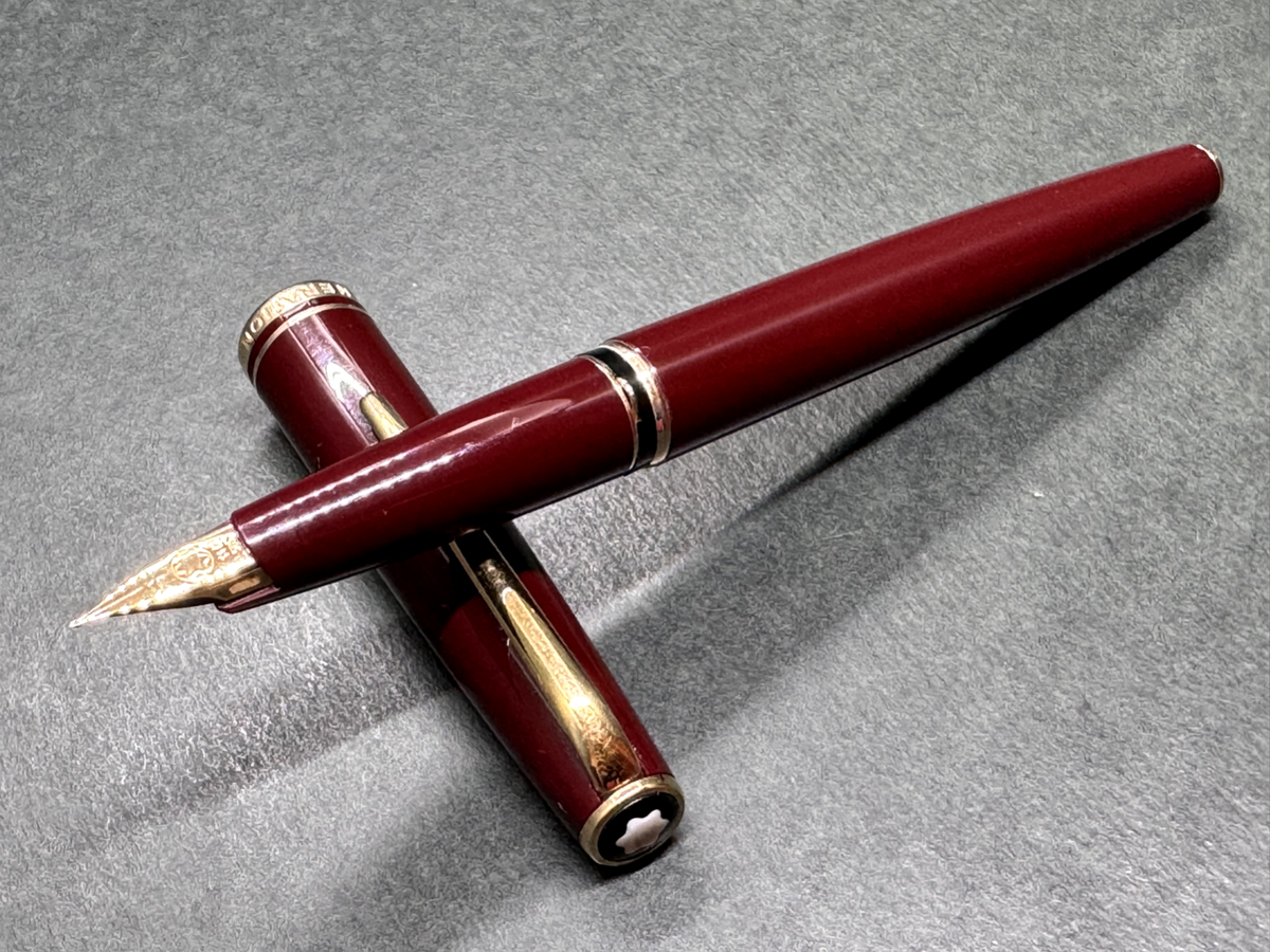 【MONTBLANC】ジェネレイション 万年筆 14K 585 希少色 ボルドー MONTBLANC】ジェネレイション 万年筆 14K 585 希少色 ボルドー
