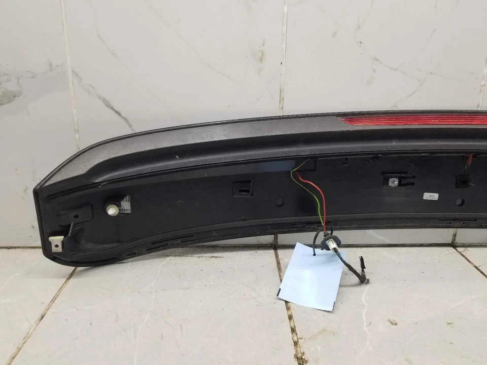 Alerón de puerta levadiza Audi Q5 2011 con tercera luz de freno #008405 Foto 4 de 4