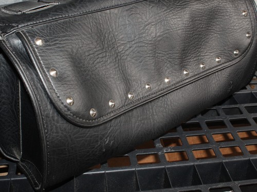 Motorcycle Rear Travel Case Studded Black River Road PART# 10-8938 - Picture 2 of 7