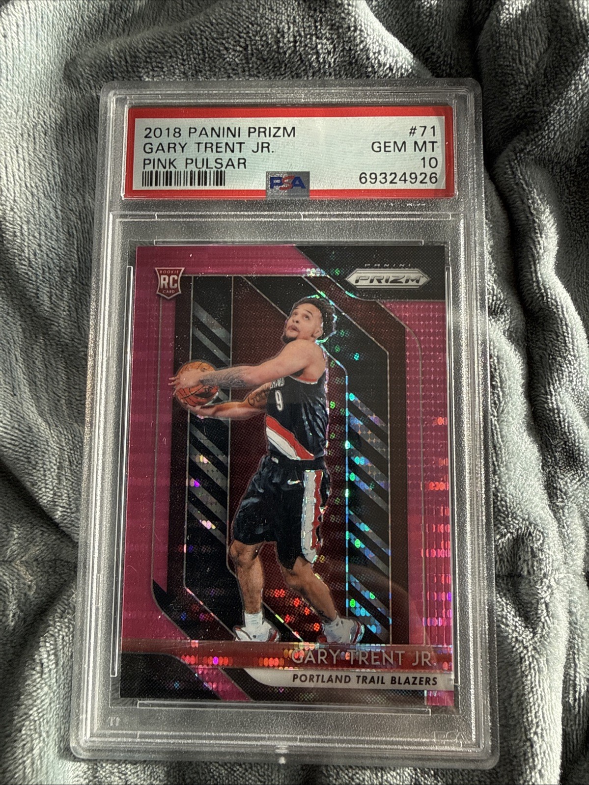 2018-19 Panini Prizm - Gary Trent Jr. #71 Pink Pulsar Prizm /42 (RC)