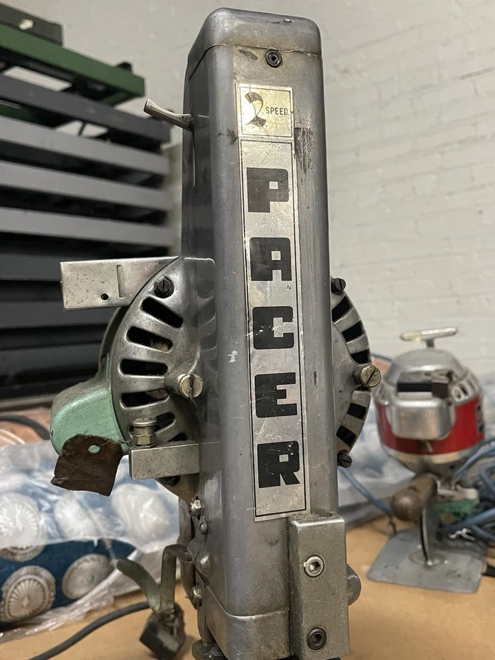 Máquina de corte vintage Wolf Pacer Foto 3 de 4