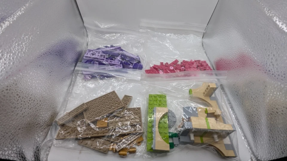 LEGO Elves Skyra’s Mysterious Sky Castle Set - Missing Mini Figs, Read - Image 4 of 4