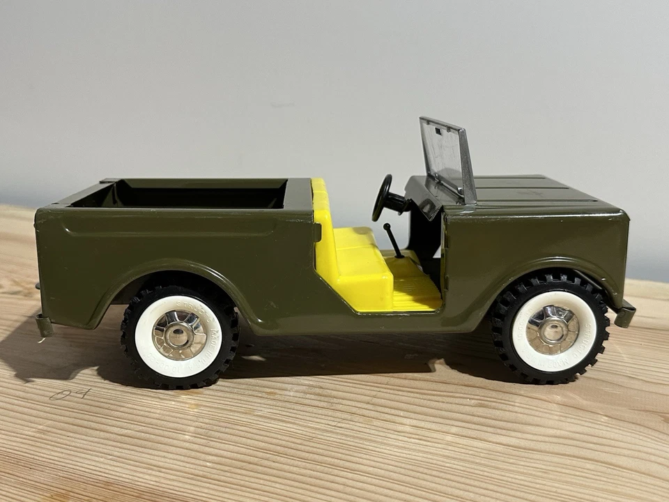 Structo International Scout Jeep Green Military Jeep Very Nice Condition - Image 4 of 4