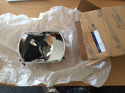 NEU NOS Mercedes W107 R107 C107 BOSCH Reflektor RECHTS Headlight  