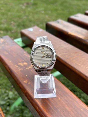 Vintage Watch Seiko 5 Automatic Japan Mechanical Wristwatch 1990s Excellent - Picture 2 of 24
