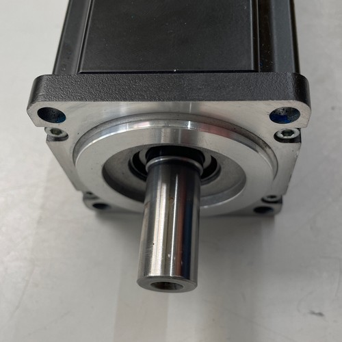 Servo Motor Motor Synchronous Motor B&R Automation 8LVA23.B1015D200-0 - Picture 2 of 4