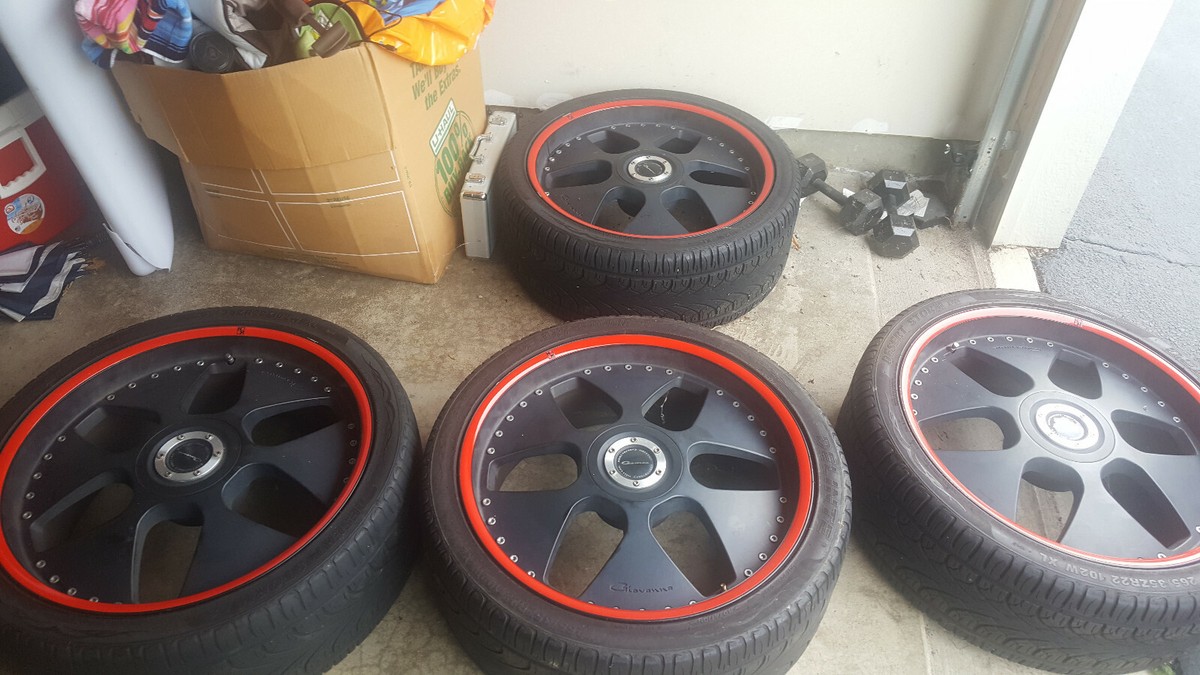 22'' Giovanna Berlin Wheels Matte Black w/ Red Koko Kuture Bezel