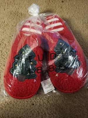Whimsical Holiday slipper. Studio 1886.  Mens Medium Size 7-8.