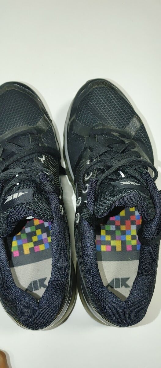 Nike Air Max 386368-006 2010 Black Metallic Silver Sz 8 Nike Air Max 386368-006 2010 Black Metallic Silver Sz 8