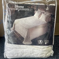 NEW ~ VTG Diana ~ Crown Crafts ~ Fringe Matelasse Full Coverlet 