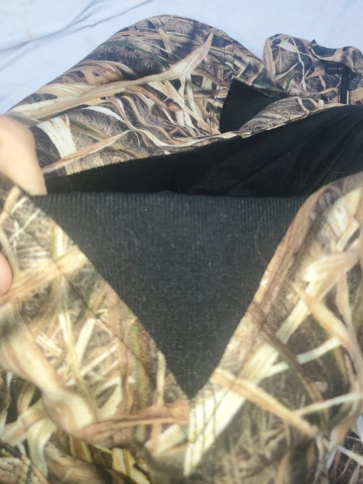 Baberos de caza aislados Yukon Gear para hombre talla mediana musgo roble sombra hierba hoja Foto 4 de 4