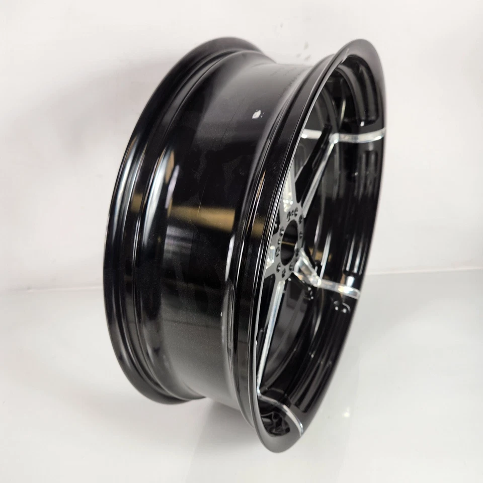 Rueda trasera Performance Machine Formula Harley - 18x5,5 pulgadas - Forjado - Sin concentrador Foto 4 de 4