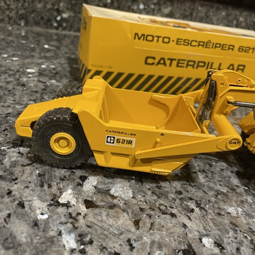Caterpillar 621R Scraper 1/50 by ARPRA of Brazil Supermini Scraper - Picture 9 of 24