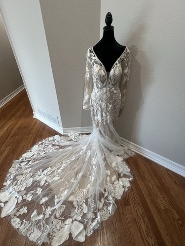$1365 MORILEEMADELINE GARDNER Sample Wedding Dress Size 12 - Picture 2 of 23