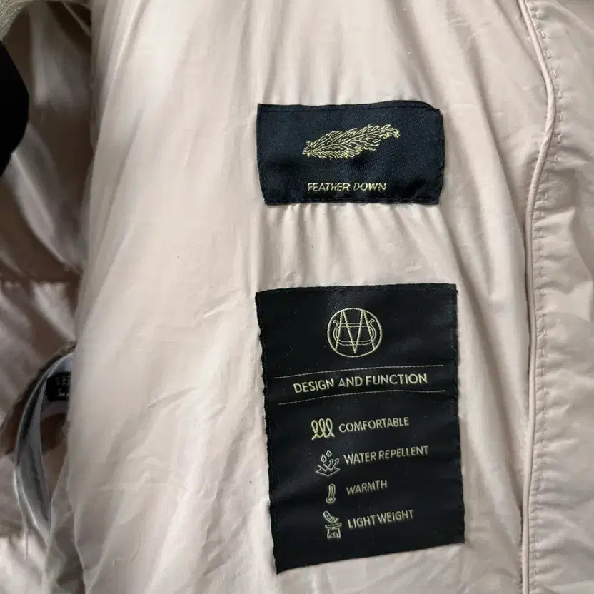 Massimo Dutti Down Puffer Jacket, Size 55-66 thumbnail 5