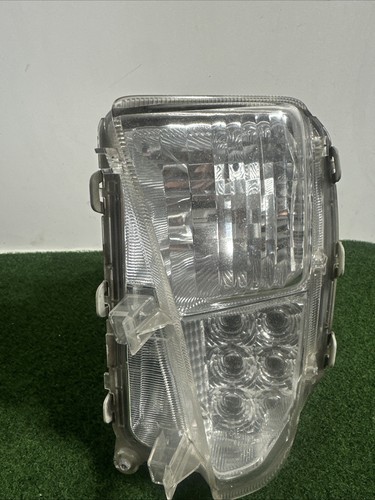 2012-2015 Toyota Prius Left Driver LH Side LED Fog Turn Signal Lamp OEM Crack - Picture 3 of 15