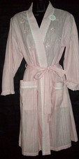 NWT MISS ELAINE COTTON POLY SEERSUCKER SHORT WRAP FRONT ROBE w TIE 303610 PNK S
