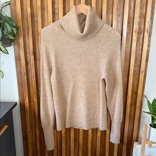 QUINCE Alpaca Wool Turtleneck. XS/S - Picture 3 of 10