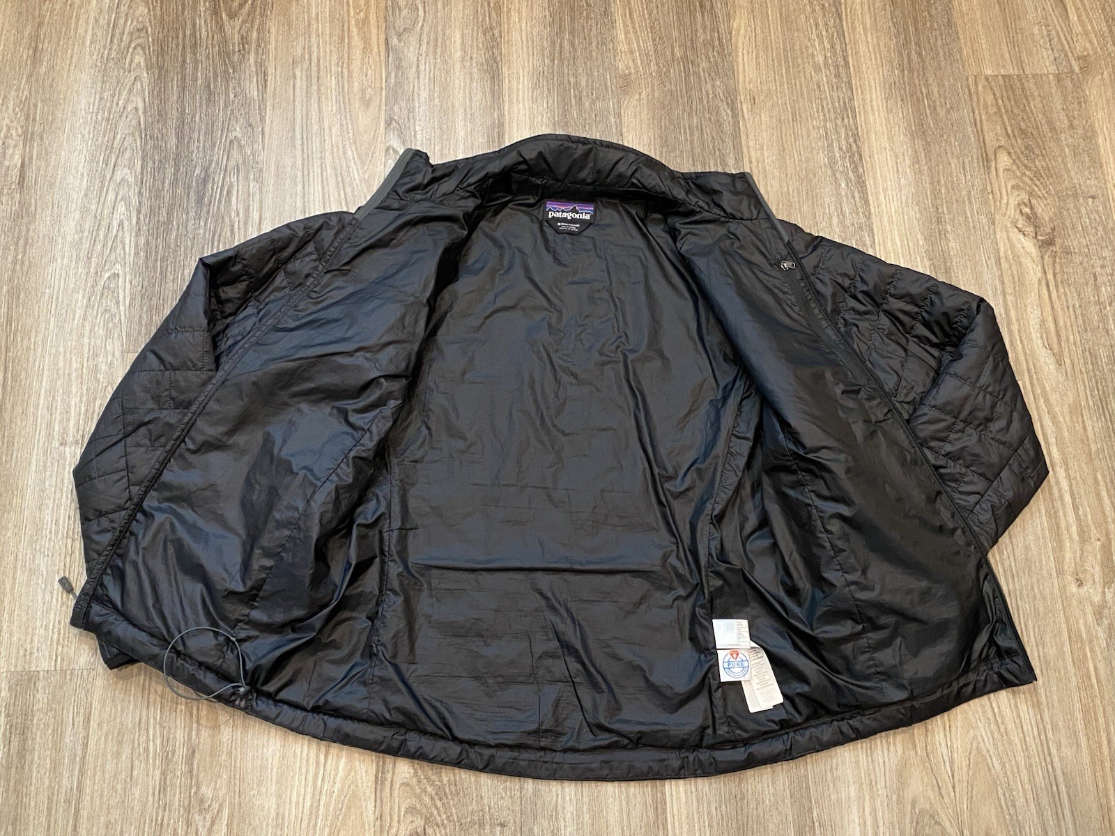 Patagonia Puffer Jacket Mens Sz M Black Full-Zip 51884 thumbnail 7