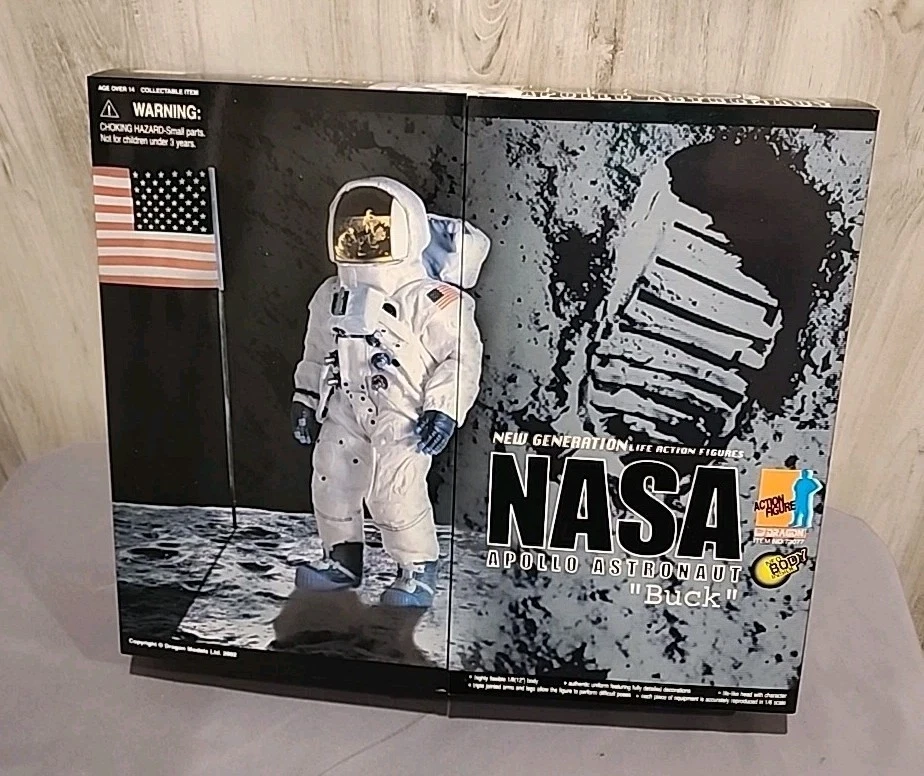 ミリタリー Dragon 1/6 NASA APOLLO ASTRONAUT Buck 1/6 DRAGON NASA APOLLO 11 MOON LANDING ASTRONAUT + FLAG & OAK