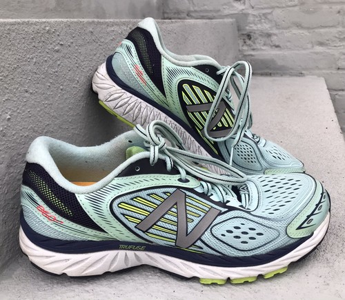 New Balance 860v7 Women's Sz 9 US 
