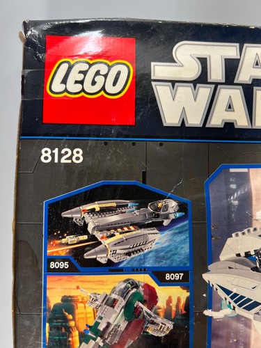 LEGO Star Wars: Cad Bane's Speeder (8128) New Damaged Box - Picture 8 of 12