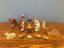 Vintage 14 Pieces Chalkware Nativity Manger Christmas Figures & Animals
