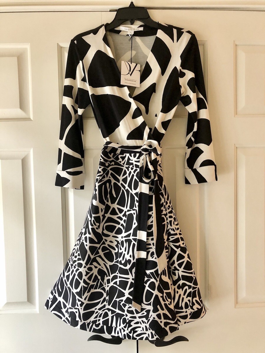 8 10 NWT DVF Diane von Furstenberg AMELIA Signature Logo 8 10 NWT DVF Diane von Furstenberg AMELIA Signature Logo