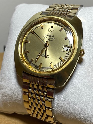 Vintage 1970's Omega Electronic F300HZ 