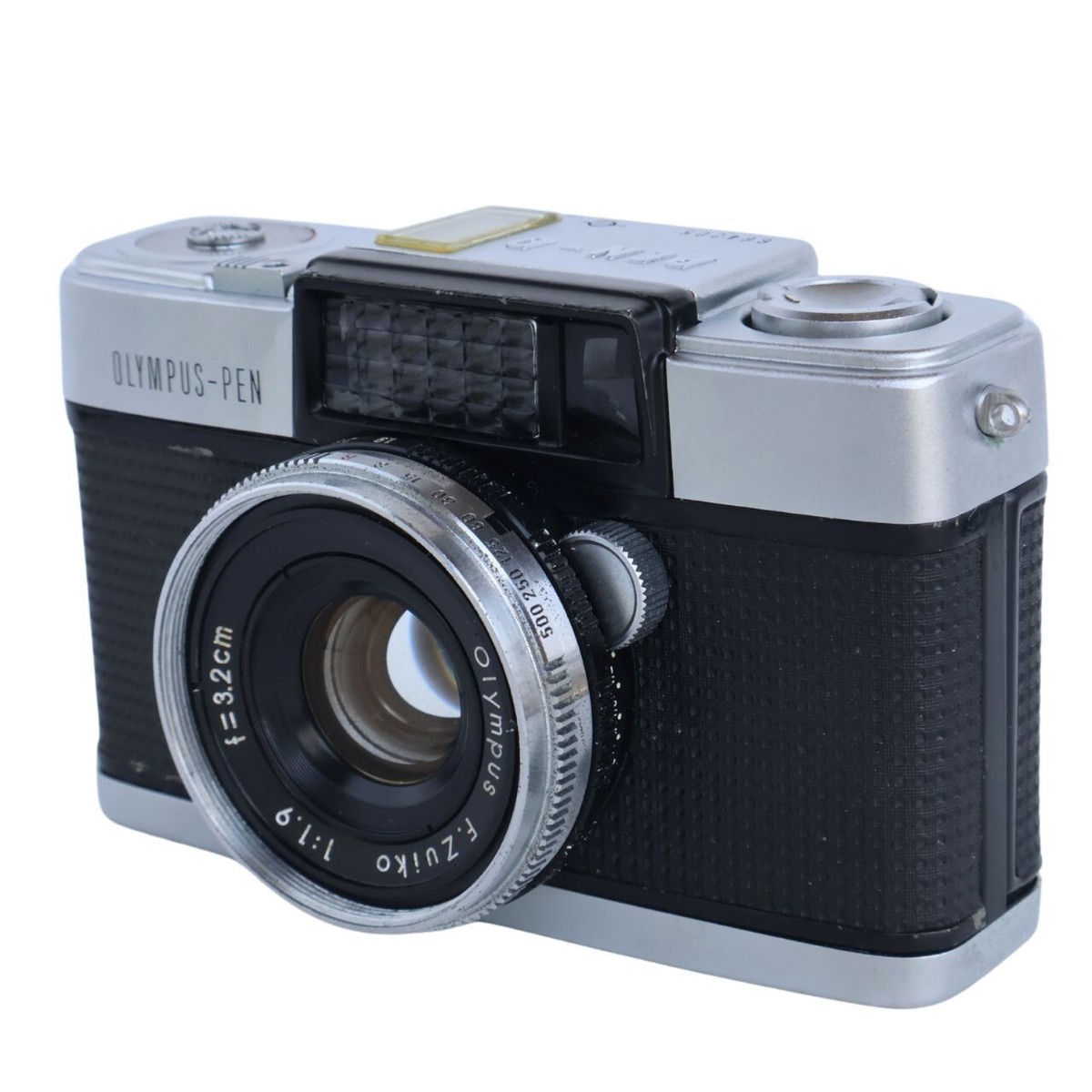 OLYMPUS PEN D + D.Zuiko 1:1.9 32mm Half-size compact film