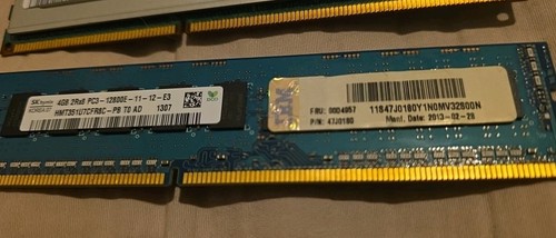 Lot De 4 Barrettes RAM Micron 8 Go DDR3-1333 – Pour Serveur Ou Station De Travail (PC3-10600R)